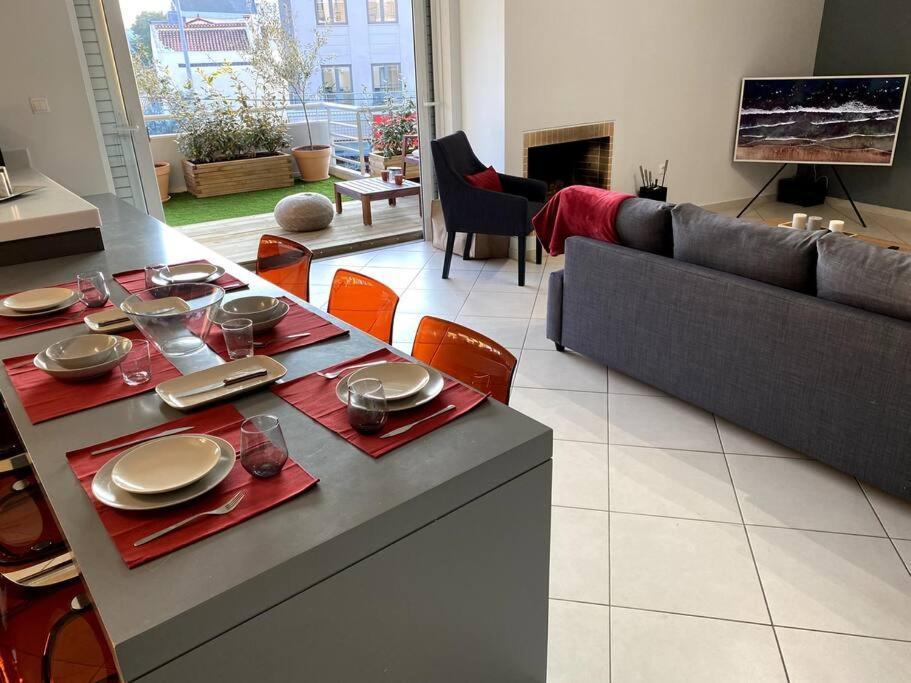Spacious And Sunkissed 3Br & 2 Bathrooms Apartment Atena Exterior foto