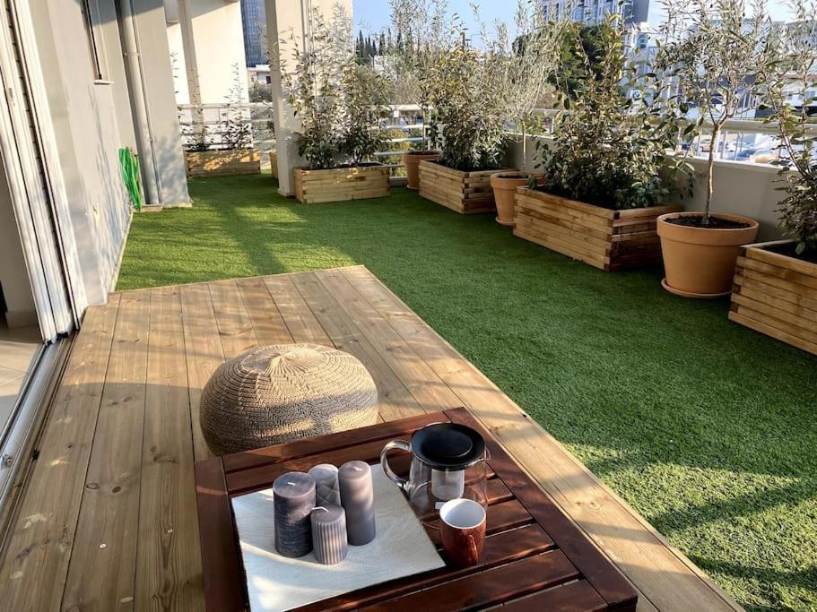 Spacious And Sunkissed 3Br & 2 Bathrooms Apartment Atena Exterior foto