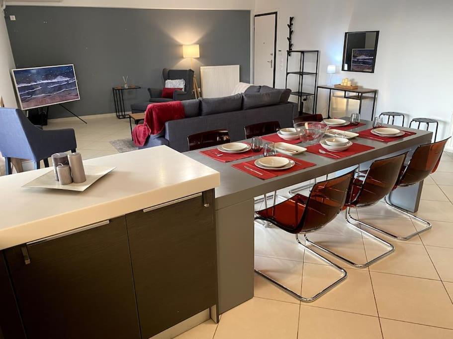 Spacious And Sunkissed 3Br & 2 Bathrooms Apartment Atena Exterior foto